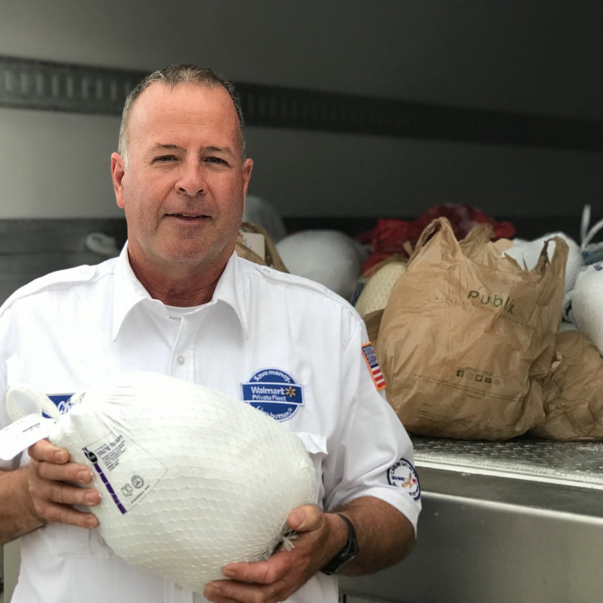 Our Turkey Drive has officially started, so BRING US YOUR TURKEYS! 🦃 #gobblegobble https://t.co/WpxiGTFeib