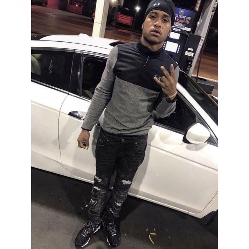 Juliothe_BOSS's tweet photo. I want that money right now  i want that money forever💫Go get sum more sum more &amp; sum more 💰🏃🏾‍♂️my name goin live forever💯 #DownBadGogetit😤 https://t.co/sm9oHPaJJf