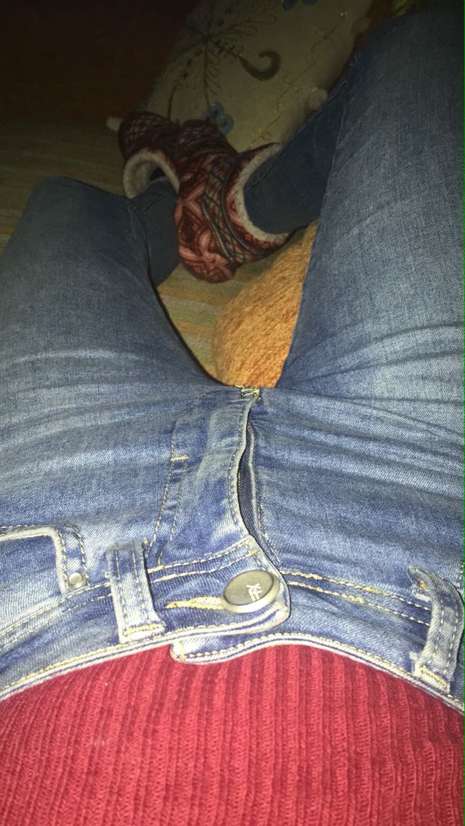 Benanazg's tweet photo. Beni fantaziyke boşltacak evli veya ensest yokmu gerçek bir anısı olan #ensest #sex #lez #lezbiyen #incest #evli #nişanlı #bakire #swinger #cuckold #gizli https://t.co/O9xqhwXDSA