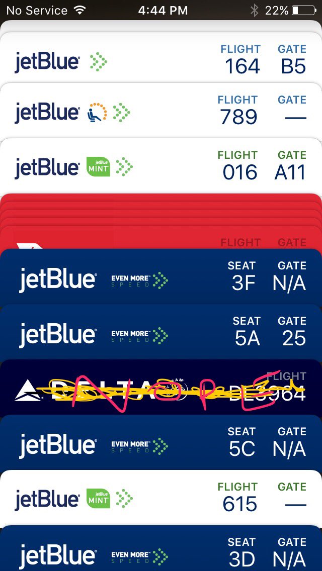 j_hinton135's tweet photo. @JetBlue Had to switch airports last minute. Lydia made a stressful situation non existent. Thank you👍 SRQ ✈️JFK #mosaic #jetblue #greatcustomerservice #flight164 https://t.co/NlUXCrb2BS