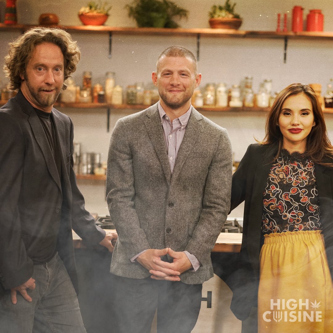 JoshBlueComedy's tweet photo. Join me in the Green Room, it's time to get baked! Follow @highcuisineshow and watch our world premiere here: https://t.co/GXVHY0KjRm
#HighCusineShow #Go90 #highcuisine #munchies #highcooking #joshbluecomedy #marycarmenlopez #jasoneisner @JasonEisner @marycarmenlpz @Go90 https://t.co/yeN1hQA1Jm