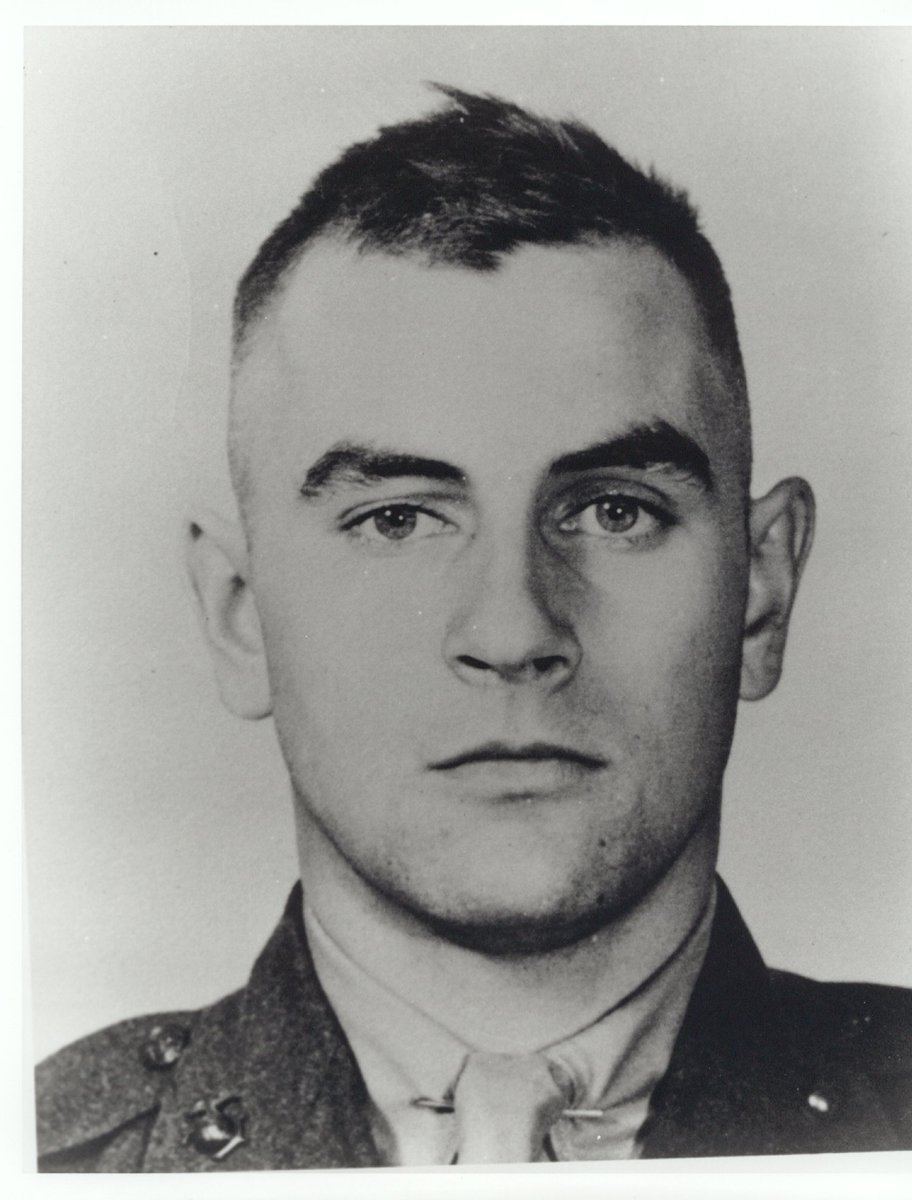 TxStHistAssoc's tweet image. Today in 1943, 2 #marines from Texas earned the #MedalofHonor for #heroicactions in the #WWII battle for Tarawa. Discover the valor of Staff Sgt. William James Bordelon of San Antonio &amp;amp; 1st Lt. William Dean Hawkins of El Paso: ht.ly/g4JO30gHTYs