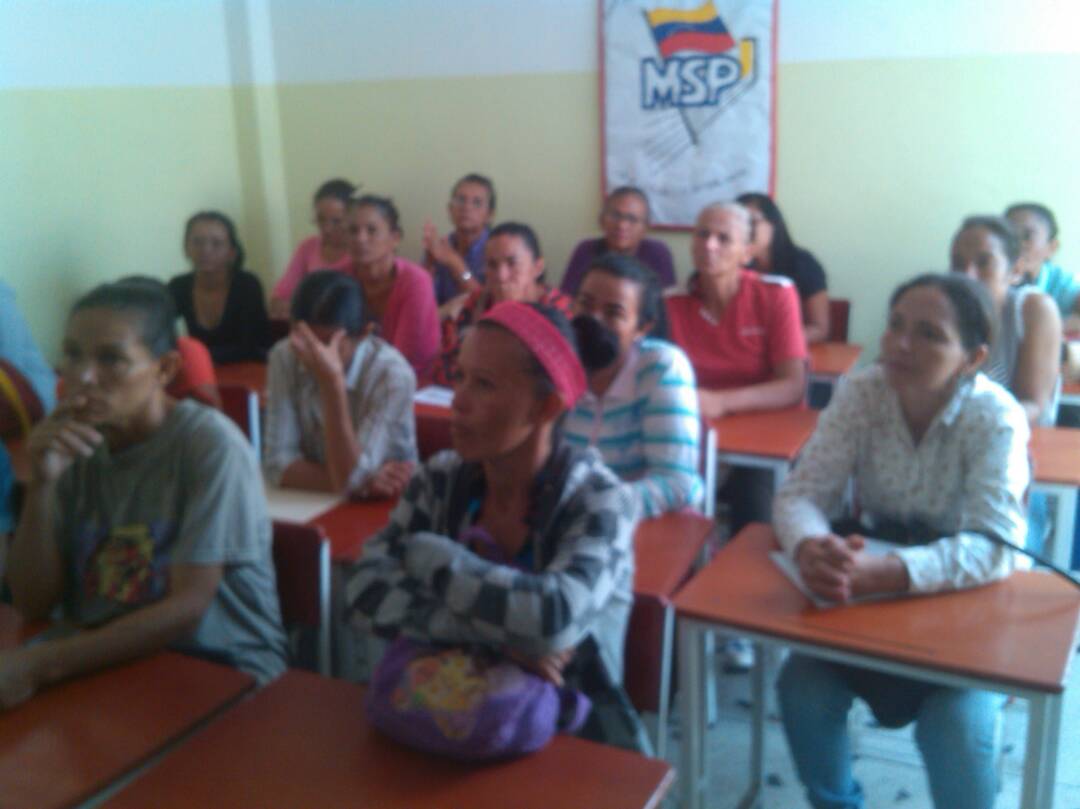 ler1972's tweet photo. Jornada de atención social a familiares de privados de libertad @flialara @mspenitenciario @mirelct #RevolucionPenitenciaria https://t.co/P2OfAaX5a2