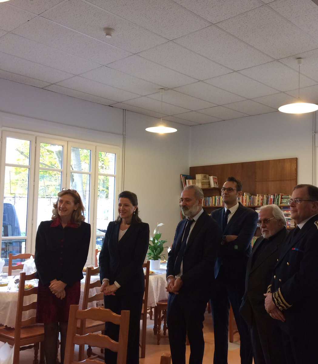 fondationopej's tweet photo. Nous avons eu l'honneur de recevoir aujourd'hui @agnesbuzyn et @NBelloubet à la Maison d'enfants de Rueil-Malmaison de la Fondation OPEJ. #JourneeMondialedelEnfance https://t.co/2LPVPEnFCB