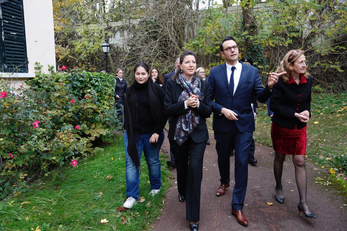 fondationopej's tweet photo. Nous avons eu l'honneur de recevoir aujourd'hui @agnesbuzyn et @NBelloubet à la Maison d'enfants de Rueil-Malmaison de la Fondation OPEJ. #JourneeMondialedelEnfance https://t.co/2LPVPEnFCB