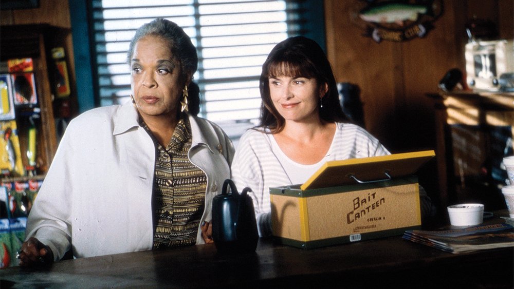 Variety's tweet photo. Della Reese, who segued from R&amp;B stardom to a long career on 'Touched by an Angel,' has died https://t.co/nQCsydzL95 https://t.co/T6PUyZIRTH