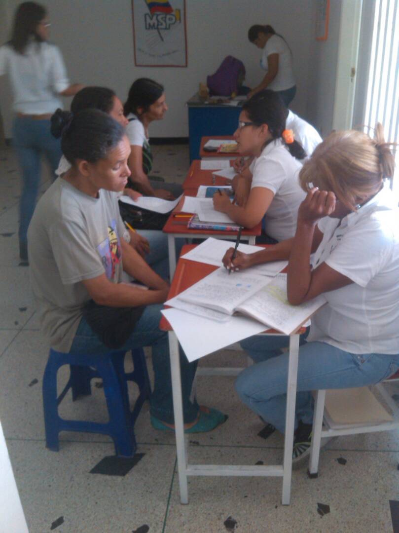 ler1972's tweet photo. Jornada de atención social a familiares de privados de libertad @flialara @mspenitenciario @mirelct #RevolucionPenitenciaria https://t.co/P2OfAaX5a2