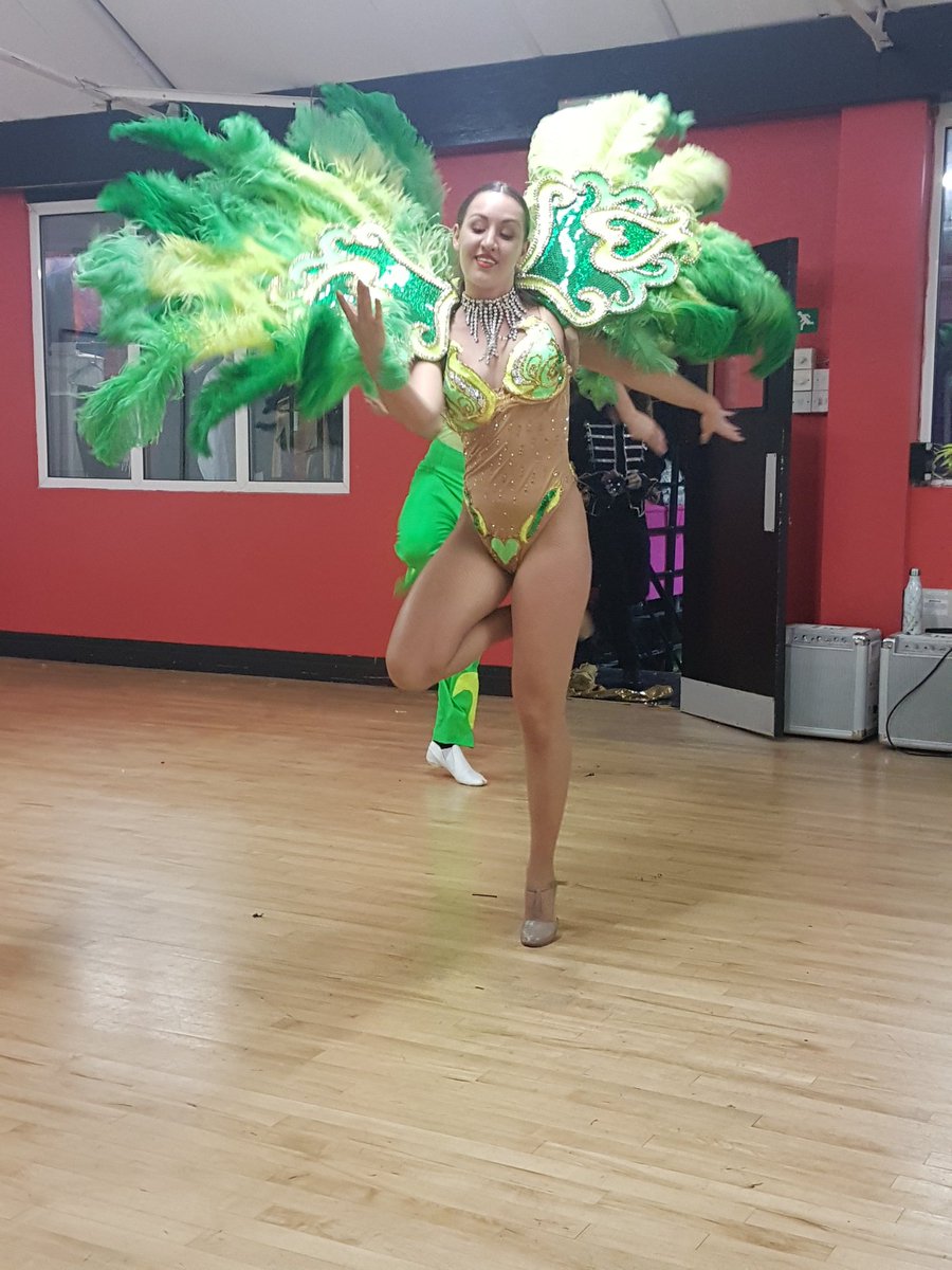 PlanBProdsLtd's tweet photo. Action shot from today's dress run.  #maskedball #feathersgalore #production #showgirls A show not to be missed. #jdparties #TattonPark #christmasparties. https://t.co/Y4j7lqZSSL