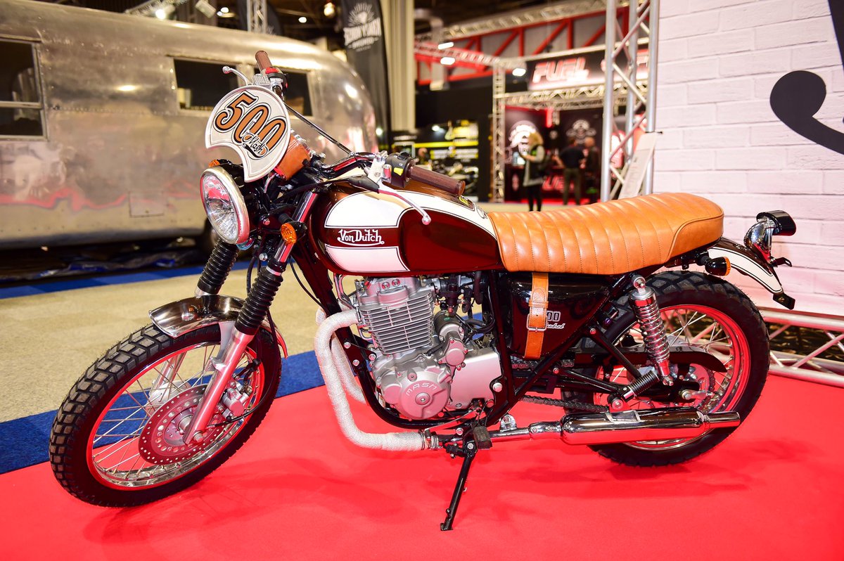 dennis_goodwin's tweet photo. My favourite bikes @motorcyclelive @KawasakiUpdate @CCMMotorcycles @VonDutchLLC #MACMotorcycles https://t.co/7qI4wEjBj0