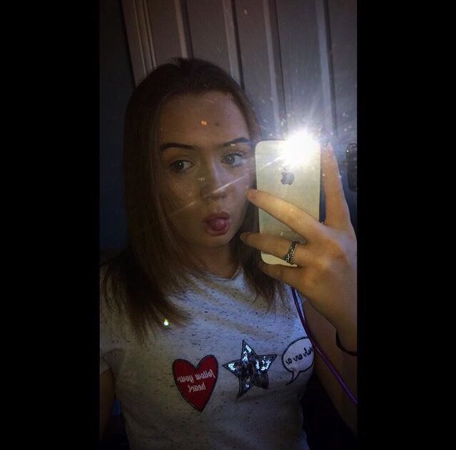 Chloethomson_x's tweet photo. @CalTurnerUK #SelfieForCal β€οΈ https://t.co/ybpD9cbRDk