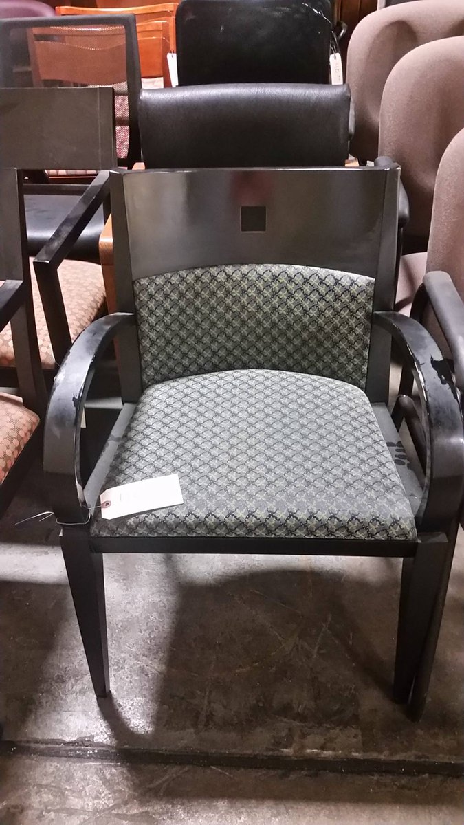 gatoroffice's tweet photo. This is just a small snapshot of some of the gently-used office furniture that has come through our doors recently!
Get great deals on gently-used office furniture: https://t.co/M0VdzJrjxL
#ILoveJax #OnlyInJax https://t.co/XBpn86cAuX