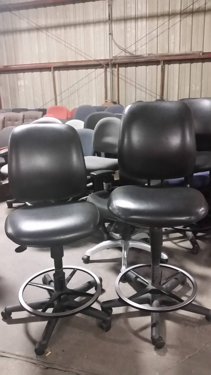 gatoroffice's tweet photo. This is just a small snapshot of some of the gently-used office furniture that has come through our doors recently!
Get great deals on gently-used office furniture: https://t.co/M0VdzJrjxL
#ILoveJax #OnlyInJax https://t.co/XBpn86cAuX