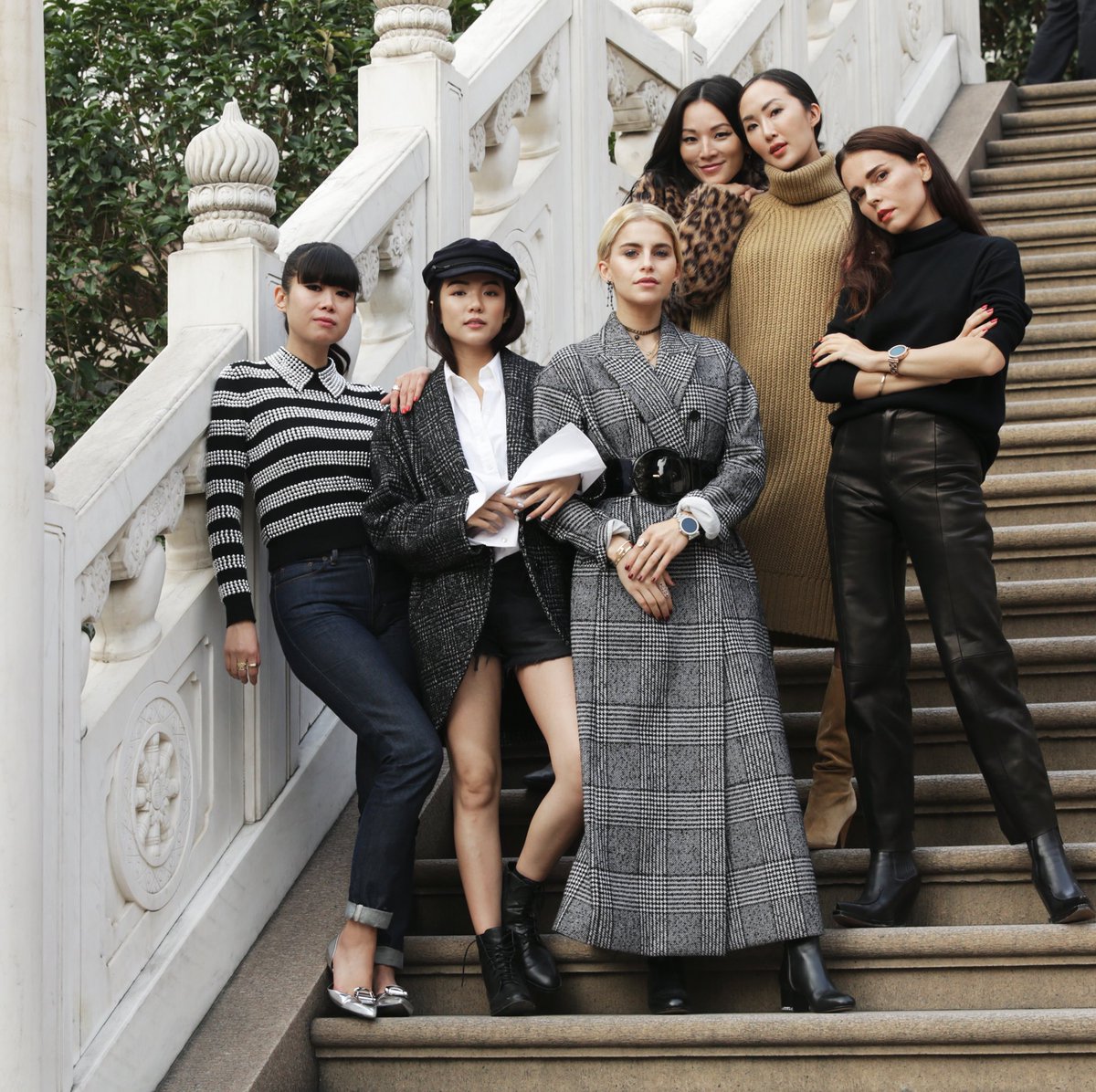 Leaf Greener, Yoyo Cao, Caroline Daur, @TinaLeung, @ChriselleTweets and @StyleHeroine at the Jing’an Temple. #KorsShanghai