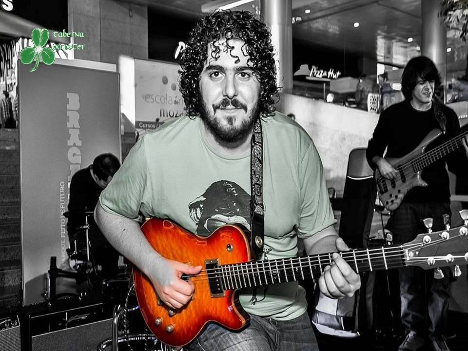 bragabynight's tweet photo. Hoje, SEG 20: Jam Session (c/ Mãozinhas Albano e Mário) @ Taberna do Peter
https://t.co/zrxd7XOphQ https://t.co/9jC528W4mA