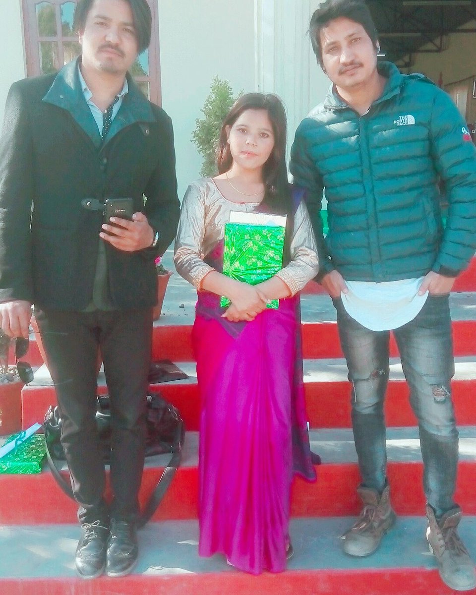 sameer_ramtel's tweet image. Stay happy