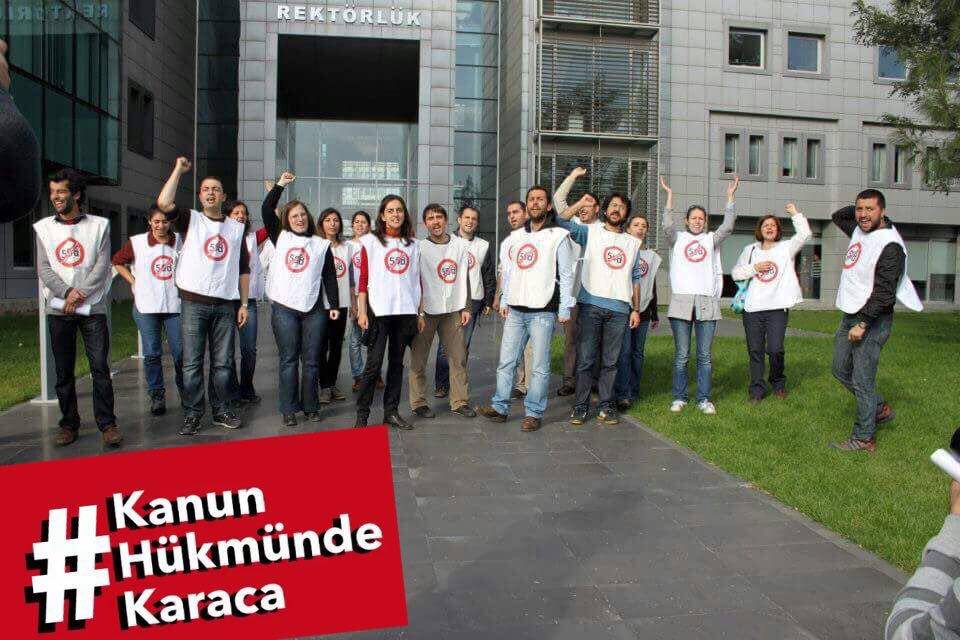 <a href="/itumeclisi/">İTÜ Meclisi</a> <a href="/Hocama_Dokunma/">AsistanKıyımınaSon</a> <a href="/KOU_Dayanisma/">Kocaeli Dayanışma Akademisi</a> <a href="/istanbulkhk/">İstanbul KHK Direniş</a> <a href="/dayanismakademi/">ADA</a> <a href="/eskisehir_okulu/">Eskişehir Okulu</a> <a href="/izmir_akademi/">İzmir Dayanışma Akademisi</a> <a href="/odmanasli/">Aslı Odman</a> @DefneHalman @EgitimSenst6 * tabii Ekim değil Kasım,
yani 21 Kasım,
yani yarın,
yani 12'de,
Ayazağa Kampüsü'nde,
Metro Çıkışı'nda
#KanunHükmündeKaraca'ya karşı sesimizi yükseltecek, #OHALdeğilDemokrasi diye haykıracağız!