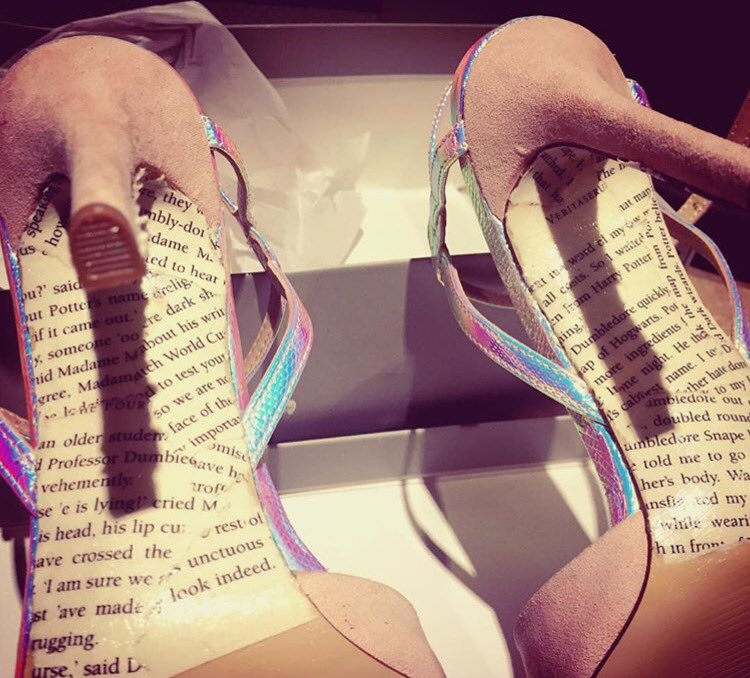 WickedShoesByFi's tweet photo. When it's your passion... is it really work? #workinprogress #Wickedshoesbyfi #shoedesign #madeinireland #HarryPotter https://t.co/aWzkuCWZjP