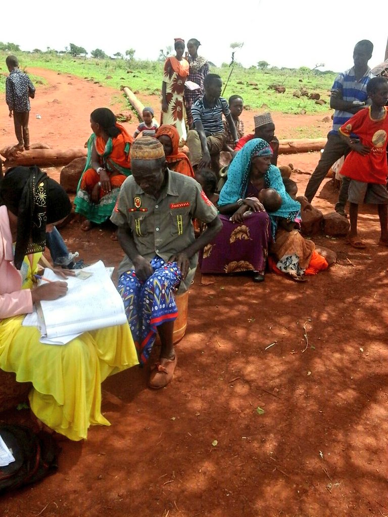 KenyaRedCross's tweet photo. Marsabit officially joins 10 other counties in Kenya benefiting from the ongoing #CatchUpCampaign aimed at providing critical health services.π https://t.co/6L0o48wyrI