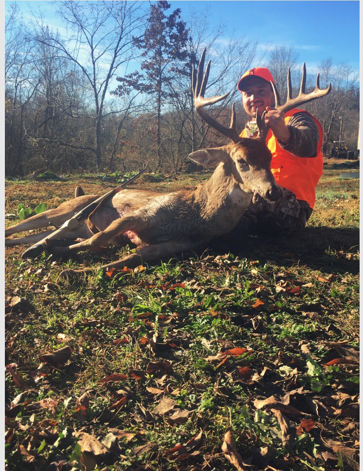 FritsWade's tweet photo. Had a good day in the deer woods! #Browning #308X-bolt #12pointer @BrowningArms https://t.co/eEqI31fbQe