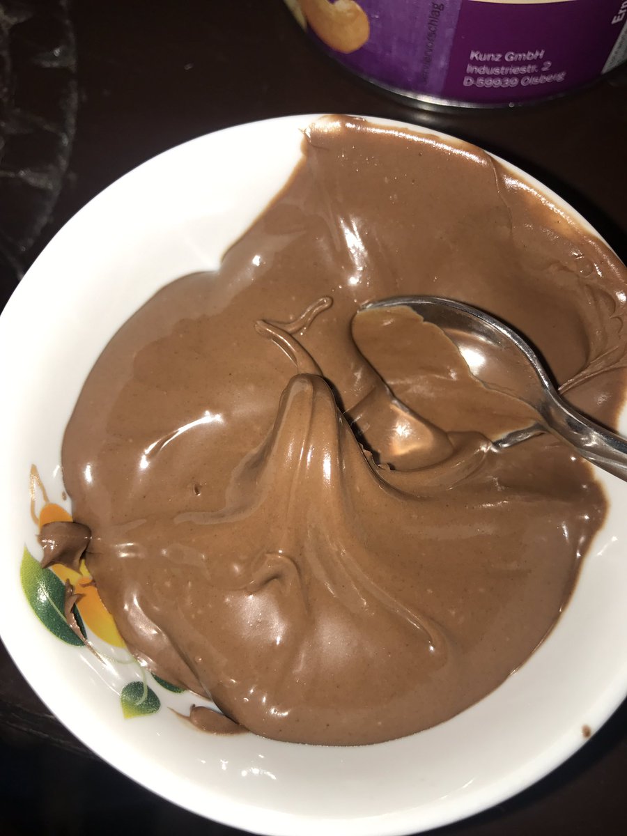 Garbisusta's tweet photo. Nutella yer miyiz canım... https://t.co/HxsRbAv8JU