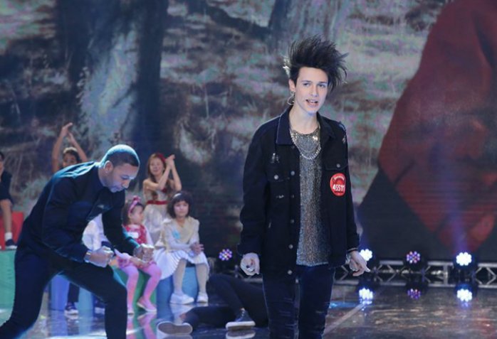 MusicAwardsIT's tweet photo. Chi ha seguito @ThomasOfficial sabato ospite della prima puntata dello @zecchinodoro? Che ne pensate del nuovo singolo? https://t.co/6U6XflKvaY