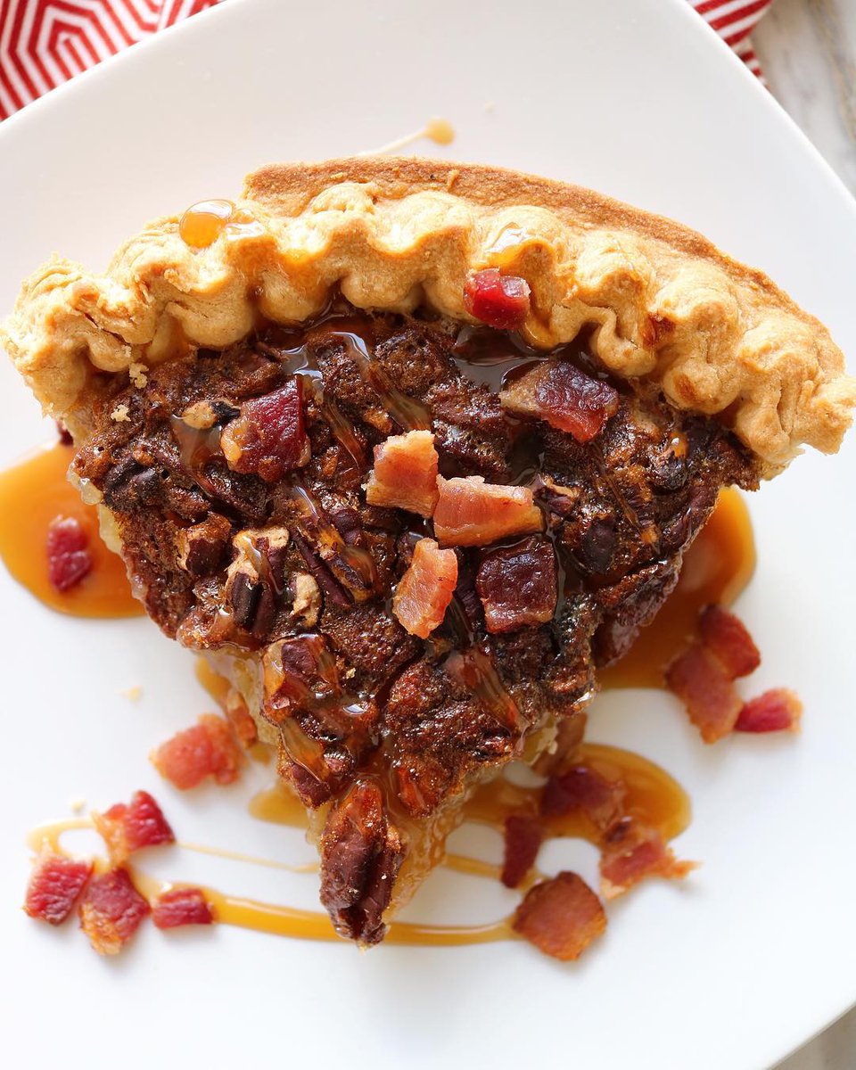 TheBaconPartyLA's tweet photo. You might want to add caramel &amp; Maple Bacon pecan pie to your Thanksgiving menu. 😉 https://t.co/6EYFzzs4Ad https://t.co/oHxQjoyjWU