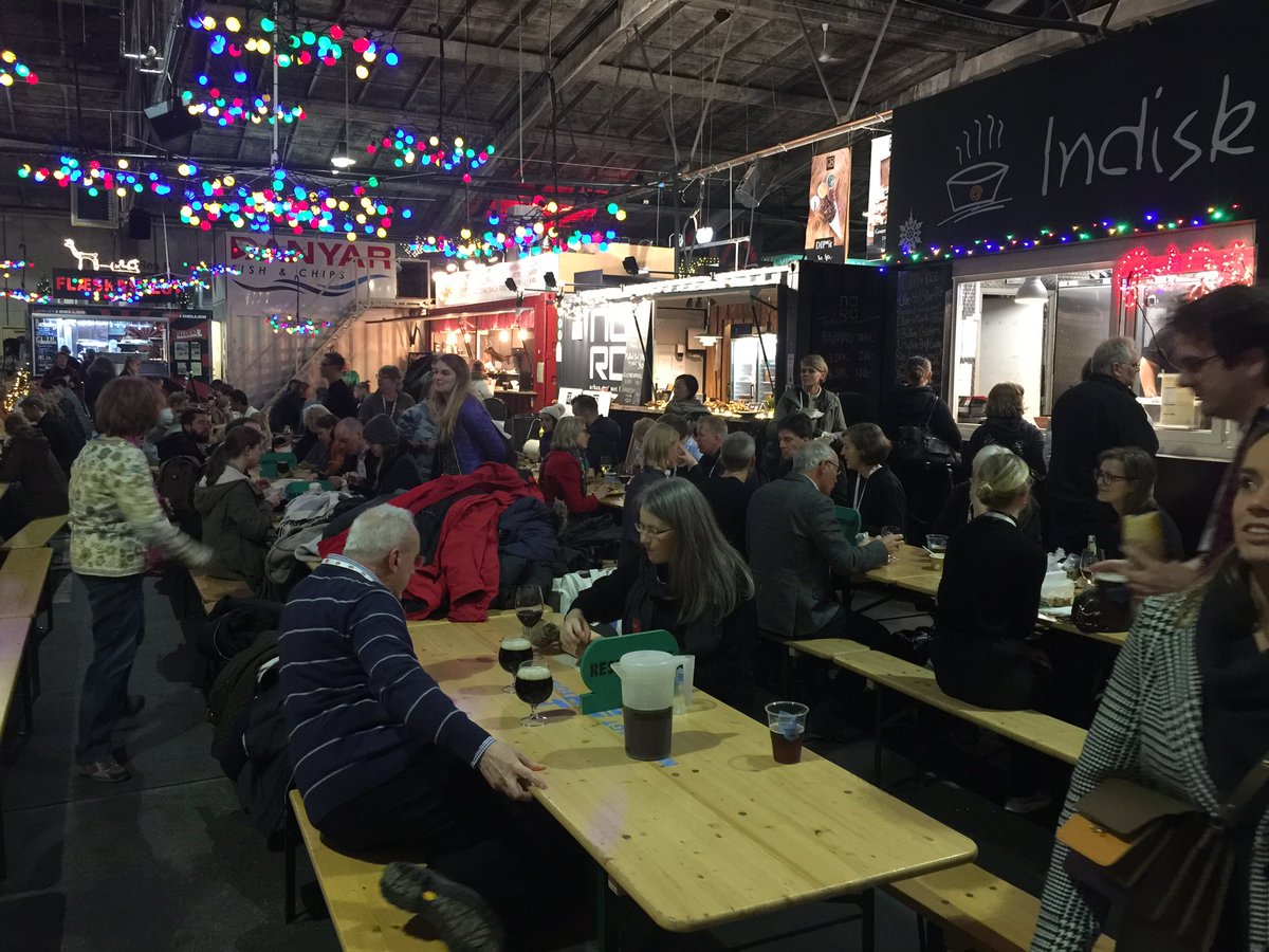 mmexdk's tweet photo. There can be no doubt that the #sharecare17 participant are enjoying themselves at Aarhus Street Food❤️❤️ https://t.co/2yqp4Sl0XQ