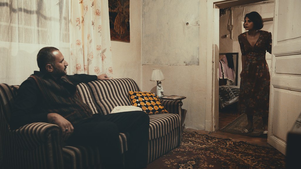 Mihriban ⇨ Kasım’a
İdris benim kocam. Hatasını anlayacak, geri dönecek. Beni de alacak çocuğunu da alacak. #aileherşeydir
<a href="/gamzedar3/">gamze dar</a>  #KemalÇancı
<a href="/ayyapim/">AY YAPIM</a> @showtv