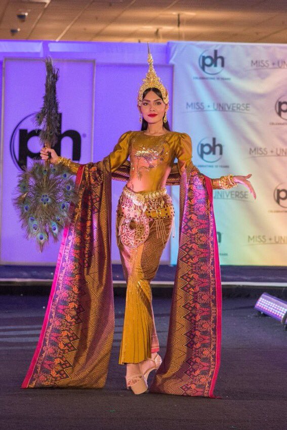 manavden's tweet photo. Fighting Cambodia .We need you bring the crown #MissUniverse #Cambodia https://t.co/HoQxH3d5uQ