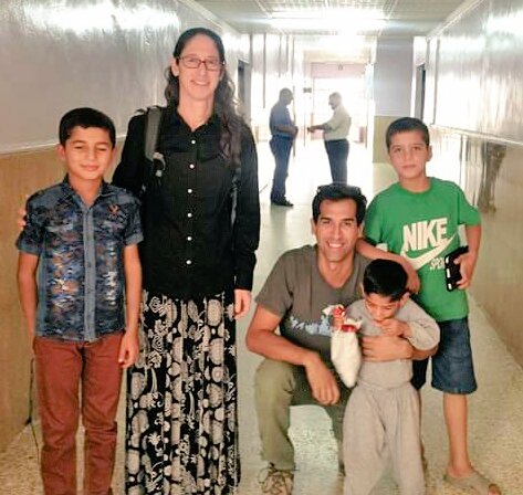 Witnessofhope's tweet photo. Aidez nous a les aider las bas:
sur place #JourneeMondialedelEnfance même en Irak #iraq https://t.co/szH6FwNWp0