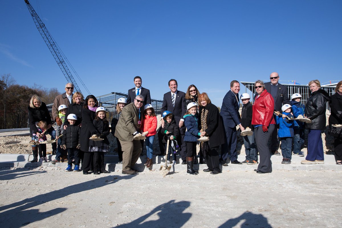 BaltCoGov's tweet photo. County Executive Kamenetz, Superintendent White, Principal Behnke & members of the school board & community broke ground on the brand new 735 seat #NortheastES, opening for the 2018-2019 school year. #BaltCoProud #BaltCoSmart #LearnInBaltCo https://t.co/lpf40lA6Vg