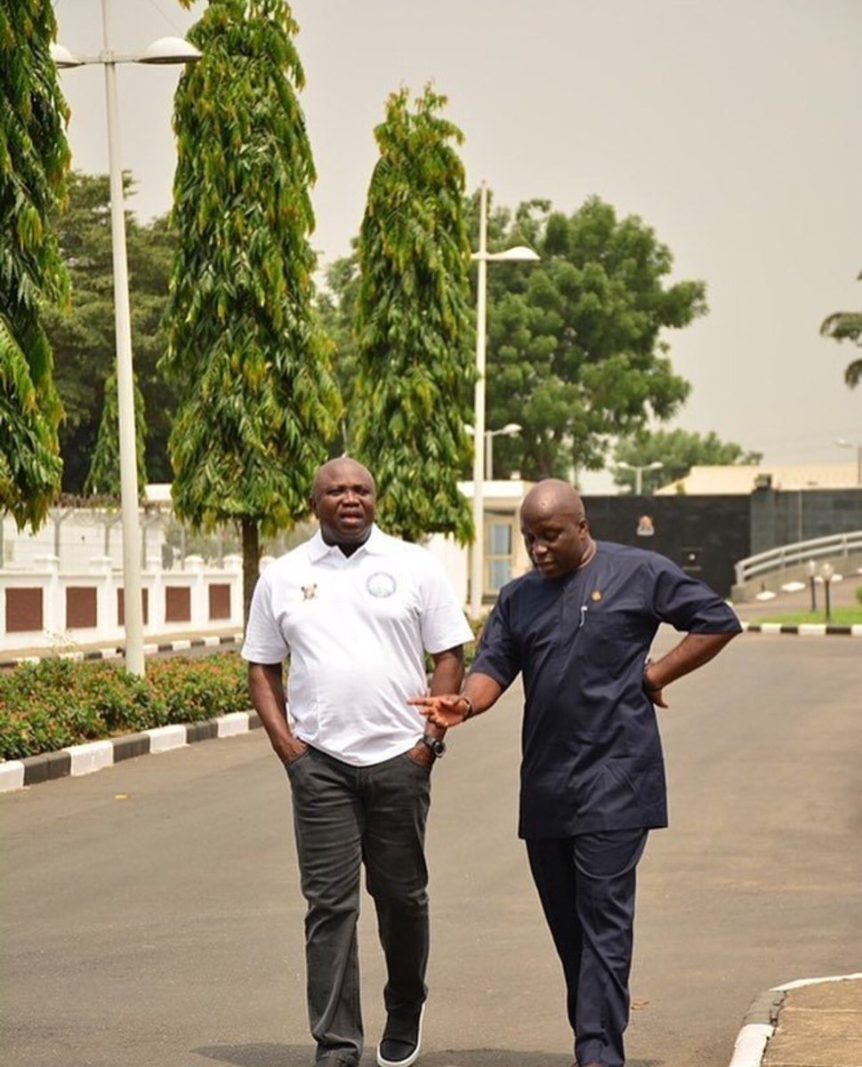 lagosmarathon's tweet photo. The boss, @AkinwunmiAmbode has spoken! Hear him:
"The #LagosCityMarathon is here to stay. Through sports, we will put #Lagos on the world map"
We are good to go!
#RunLagos #AccessBankLagosCityMarathon #ReliveTheMagic #ReliveTheMoment #RunLagosAgain #FamilyFunRace https://t.co/R1dJz5DVRv