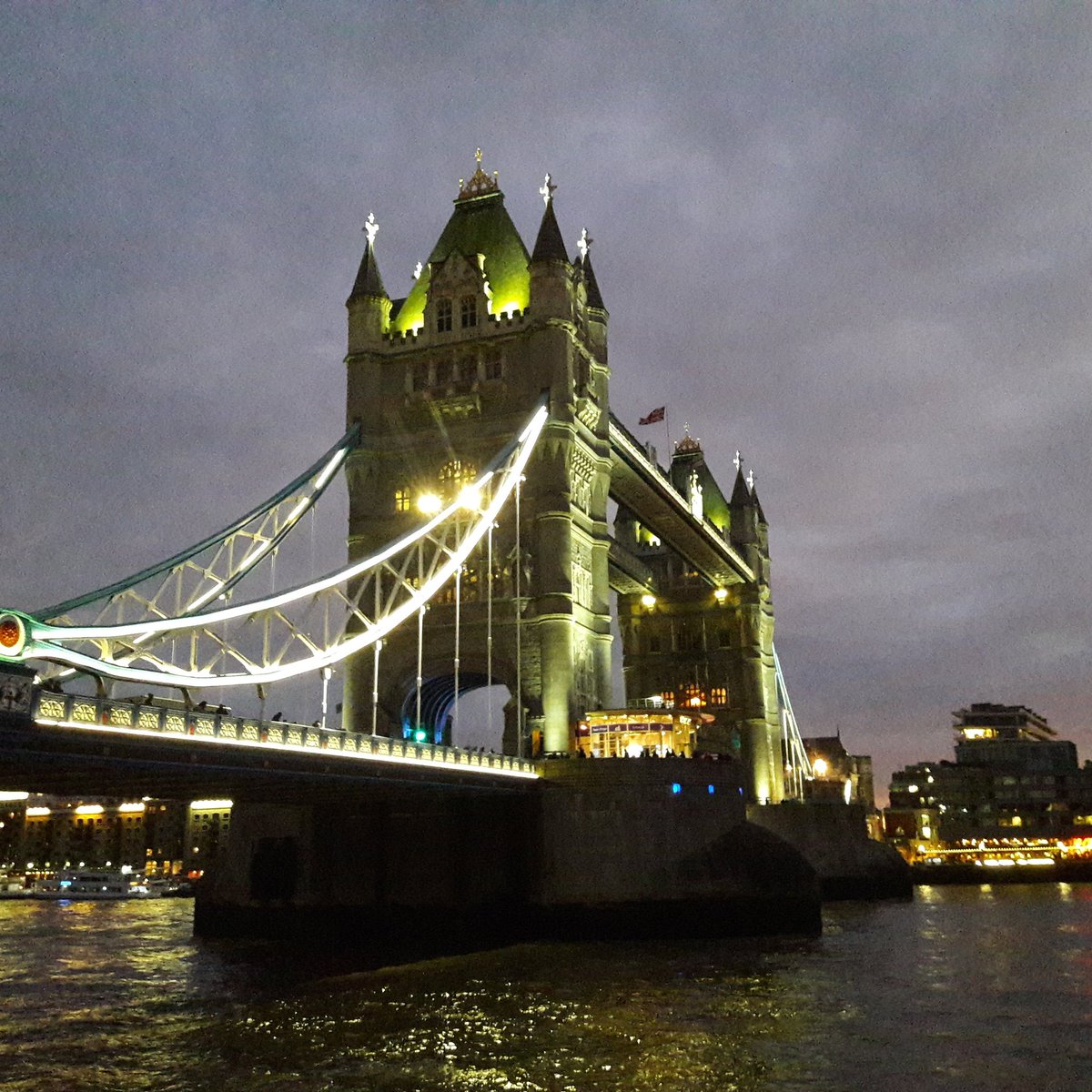 cristyper85's tweet photo. On my way back to Paris. Wonderful week-end spent in London 😍 #illbebackagain #london https://t.co/tN3c6cOrhG