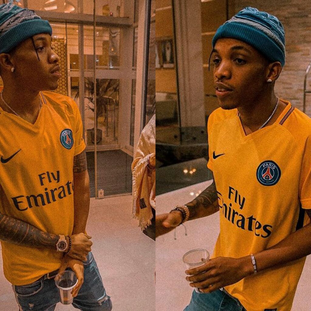 checkq_'s tweet photo. My MCM goes to @alhajitekno ..
My love for hiz muzik willnever die👌👌..
#mama issa a killer tune..
#checkq https://t.co/iXQghwZzQl