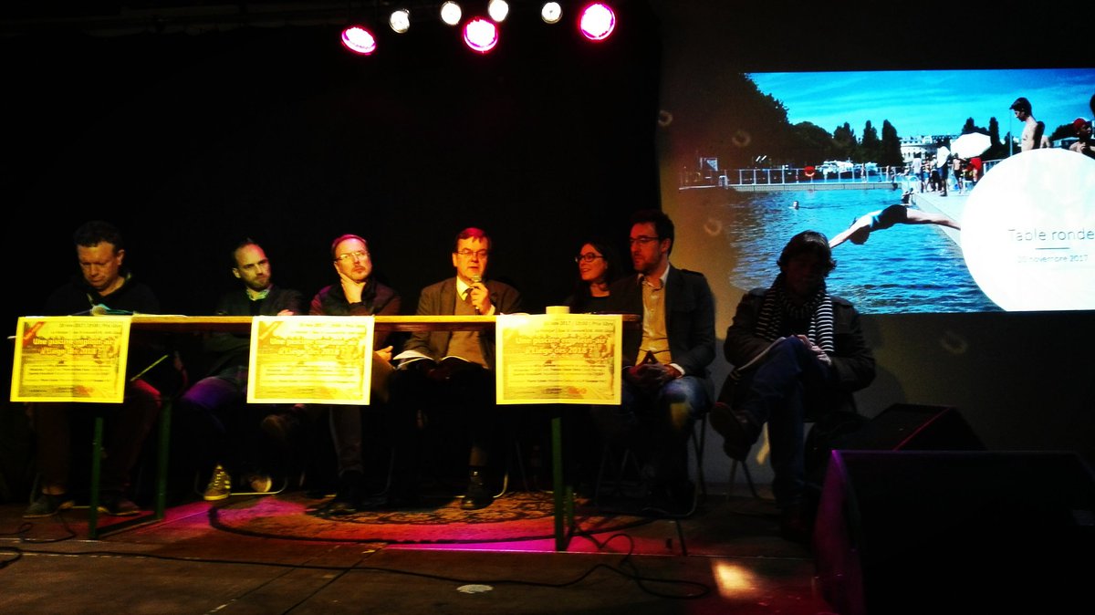 #ReinventonsLiege Piscine exterieure sur #Meuse?  On en parle :Table ronde . Étude faisabilité #Liege est prévue.  Dde citoyenne entendue