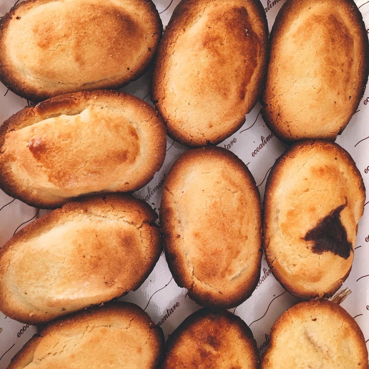 SVPuglia's tweet photo. Who wants some Pasticciotto? 🧡
#southernvisionstravel 
#southernvisions
#weareinpuglia 
https://t.co/OIMcNoo7cH https://t.co/baSCnAIZ3m