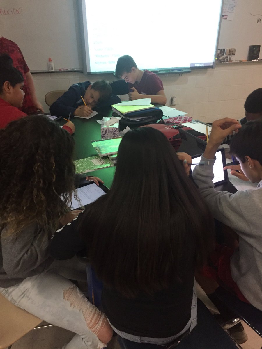 ksullivan118's tweet photo. Team work on constructing a poster of Washington’s life #nopowerpoints #NHCSchat #MGgators #therealGW #sschat https://t.co/ly1yFAHxWt
