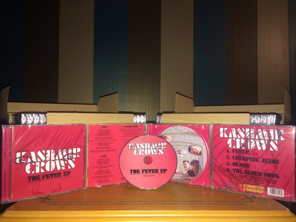 🎧 Have a listen to this fantastic New Song #Fever by <a href="/KashmirCrows/">Kashmir Crows</a> 💥 Dundee six piece playing an electric mix of indie, soul, blues, funk! From the brilliant new EP #The_Fever ! Kashmir Crows - Fever (Official Video) youtu.be/rt_e8QwXnnk via <a href="/YouTube/">YouTube</a>