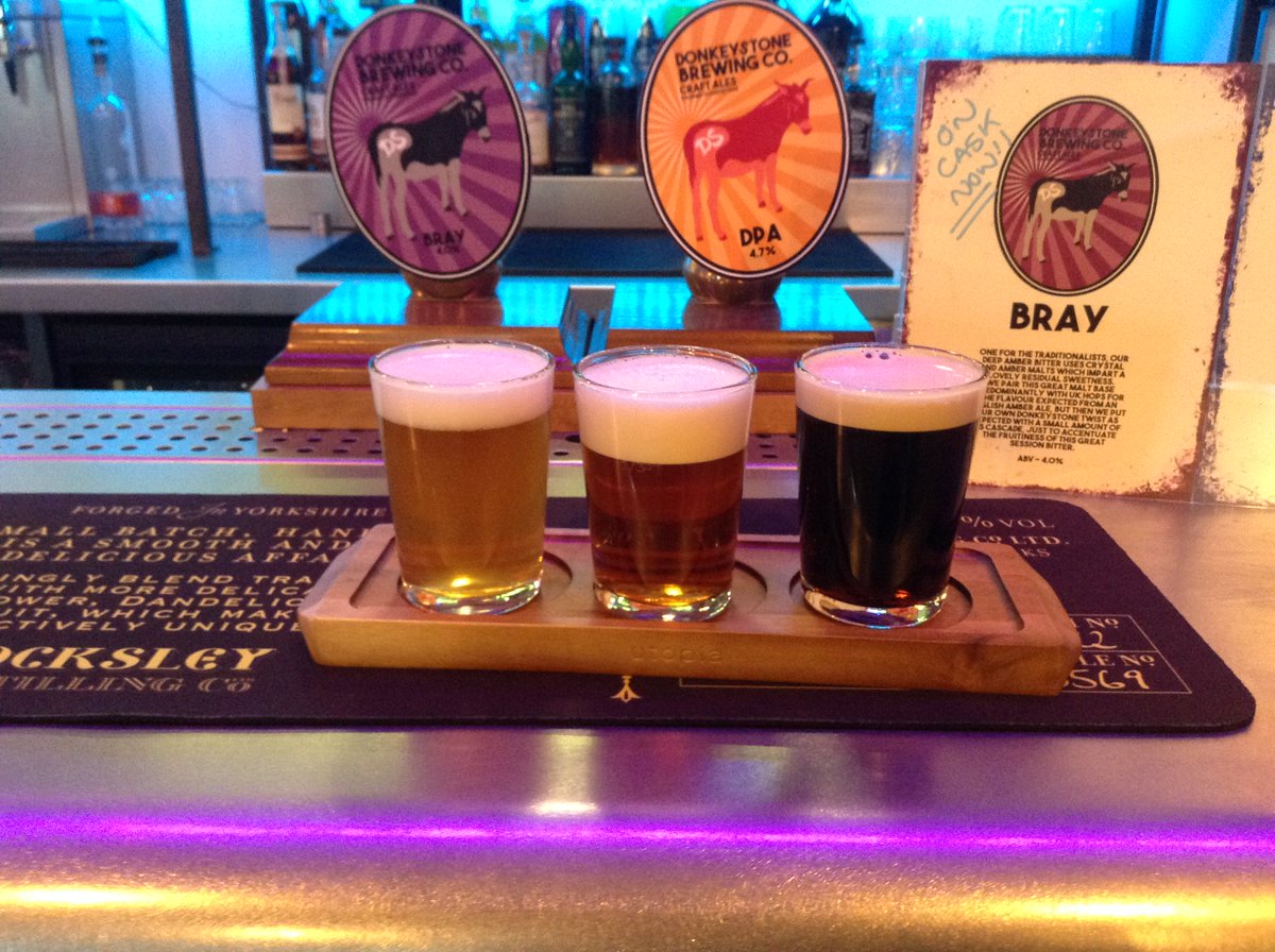 albion_tap's tweet photo. ..........landlords ,publicans, festivals, organised events , get you hands on the hottest brewery in the north west... Honest. 😀. Bray, DPA, DAPA, HOPPINSESH , Bad ass blond. And Javavanilla stout. Get a barrel on an see fly.🛫. Sold out in two hrs at Rochdale beer fest. WOW https://t.co/b3ln2riZ7B