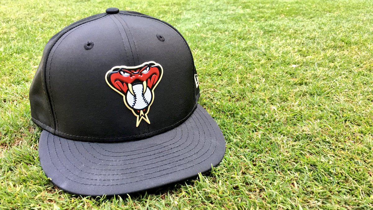 上的 Arizona Diamondbacks："¡Les presentamos nueva gorra para los Entrenamientos Primaverales 2018, hecha de material de peso ligero! #SomosDbacks https://t.co/I8jacpVBlB" Twitter