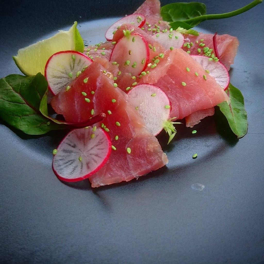 Bistronomique's tweet photo. Carpaccio de thon fumé maison.... #carpaccio #thon #tuna #atun #fumaison #thonfumé #faitmaison #toulouse - #Toulouse https://t.co/AlONyKNDjR