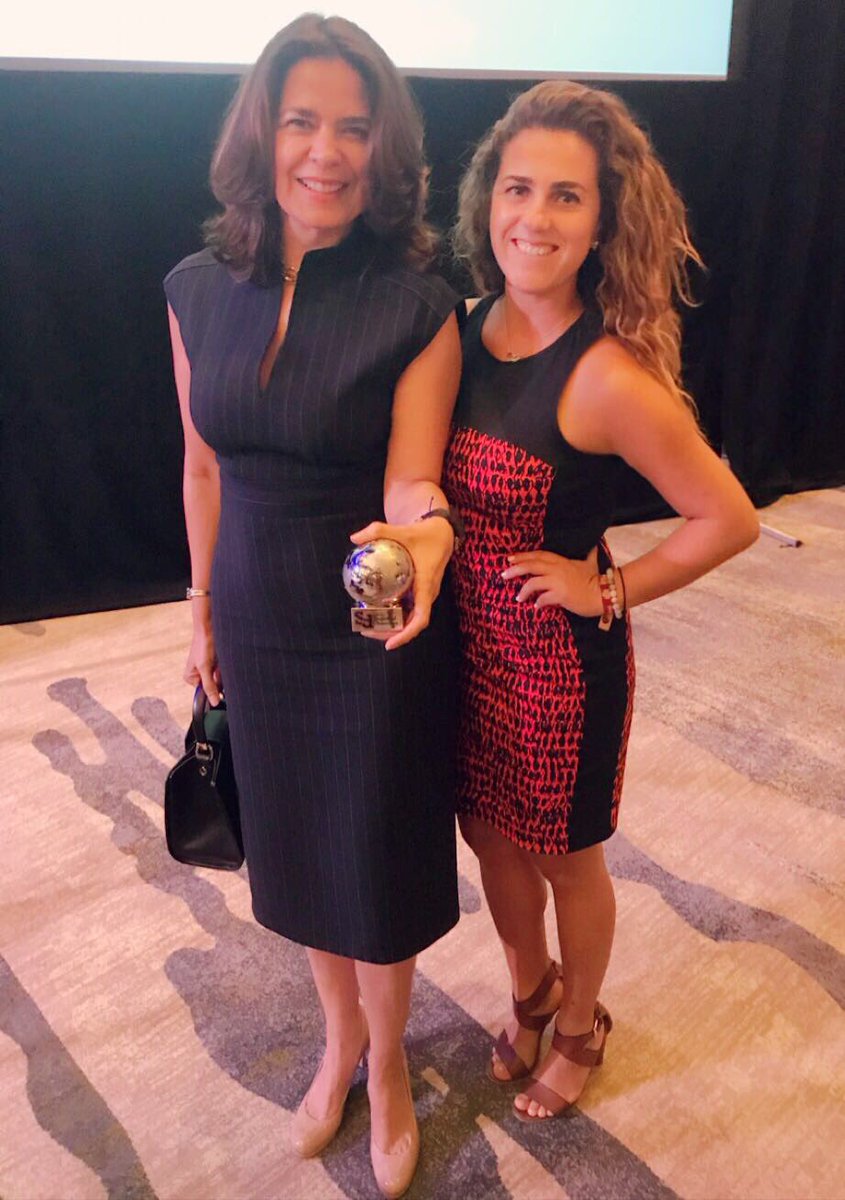 XBorderAmb's tweet photo. Felicidades a nuestra Presidenta de @RedGlobalMx @Regina_ Bernal, nominada una de las líderes más influyentes por @SDBusinessJournal @IME_SRE https://t.co/7jTseN9La8