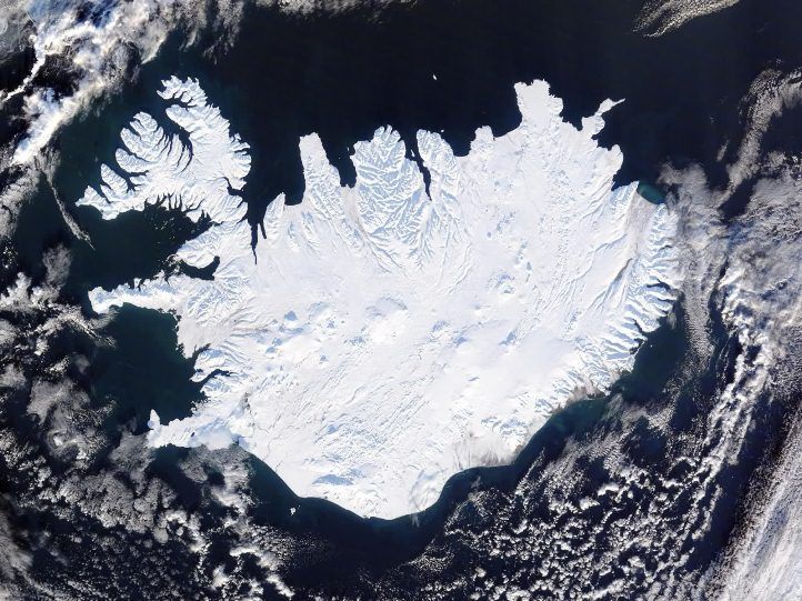 Iceland in New York tweet media