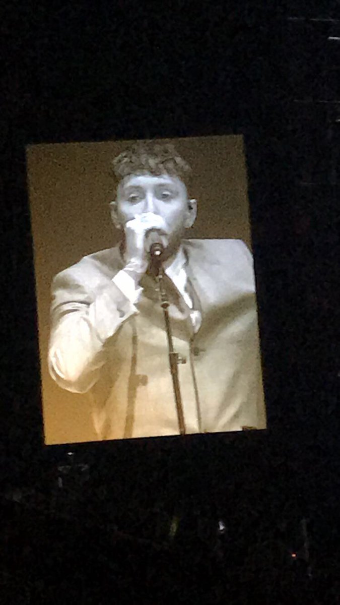 rebeccanicoler's tweet photo. @JamesArthur23 was absolutely amazing on Saturday night !! Voice just gets better each time I see him 😍😍 https://t.co/mB97zAPa55