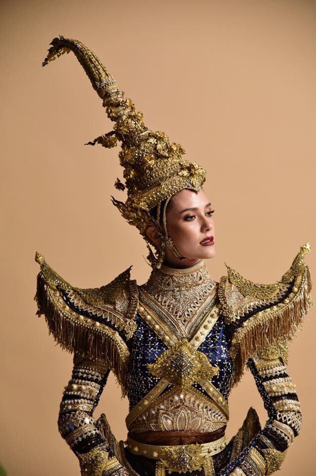 LeeAnnedy's tweet photo. We proud of you. THAI Giant chasing the light means to THUNDER!! @mariaehren 
#MissUniverse
#Thailand https://t.co/5DHCvDsrov