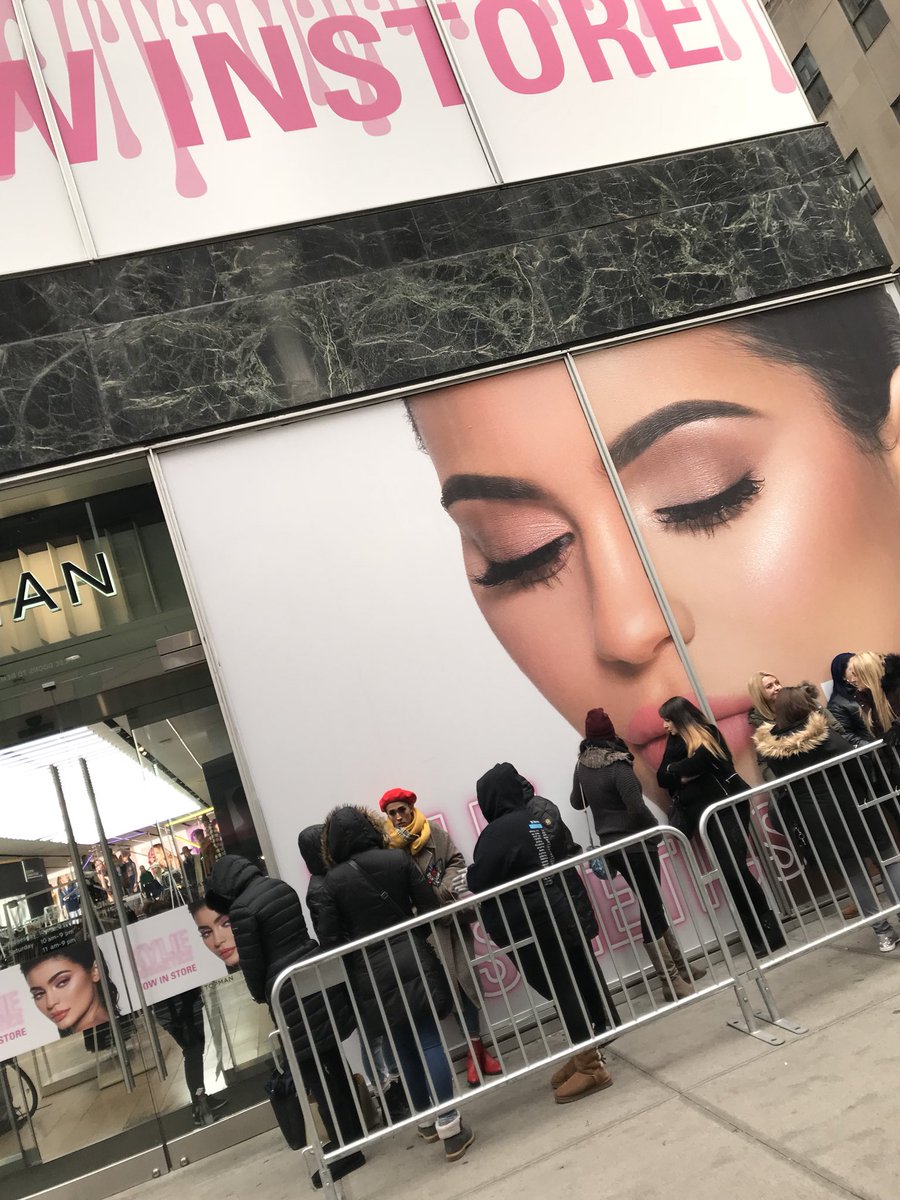 KCaygill's tweet photo. @Topshop NYC! Killing the @KylieJenner pop up launch @kyliecosmetics 💅🏽💁🏻‍♀️ #KylieXTopshop https://t.co/A6fdHmfoVj