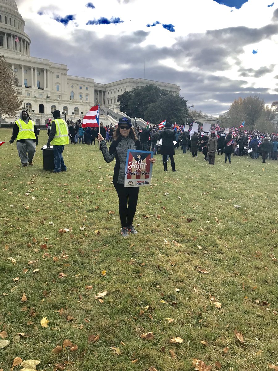 RodriguezfWanda's tweet photo. #UnityMarchforPuertoRico #unitymarchforpr #March4PuertoRico #presente #PuertoRicoSeLevanta #PuertoRicoUnityMarch https://t.co/MF3AyhwUI4