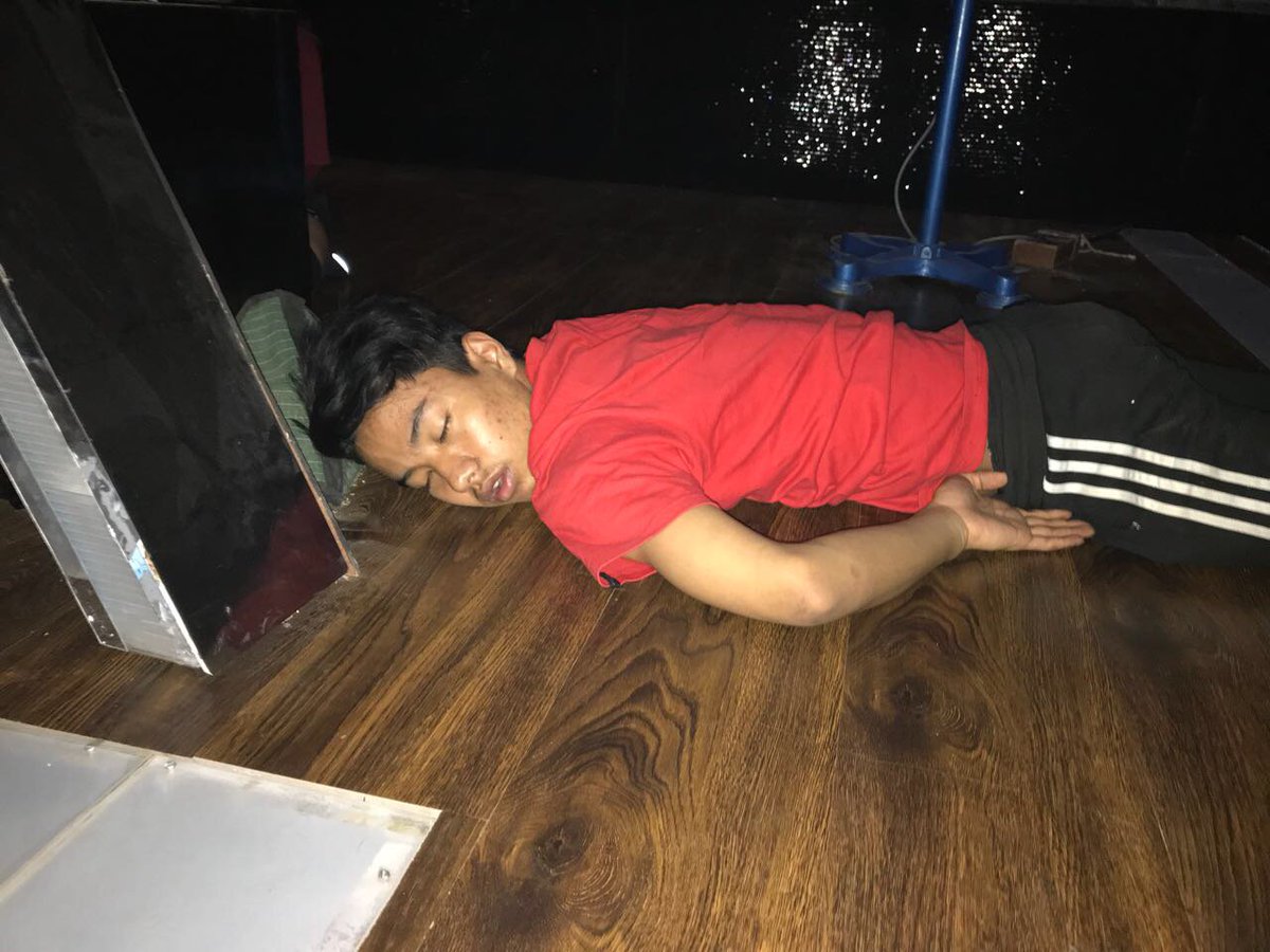pradhan_mini's tweet photo. My bachas are so hard working, sleepless nights non stop rehearsals...... look at them 😡 This is what happens at work 🙄🙄🙄🙄 https://t.co/7uHipSYe2C