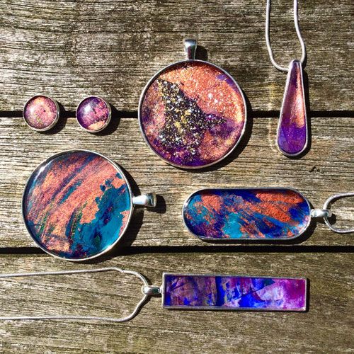 On Friday I officially launched my new business - creative design and marketing for artists. For more information please see my Facebook page facebook.com/jasmineannfora…

#dorsethour <a href="/DorsetHour/">#Dorsethour</a> <a href="/Dorset_Hour/">#Dorsethour</a>