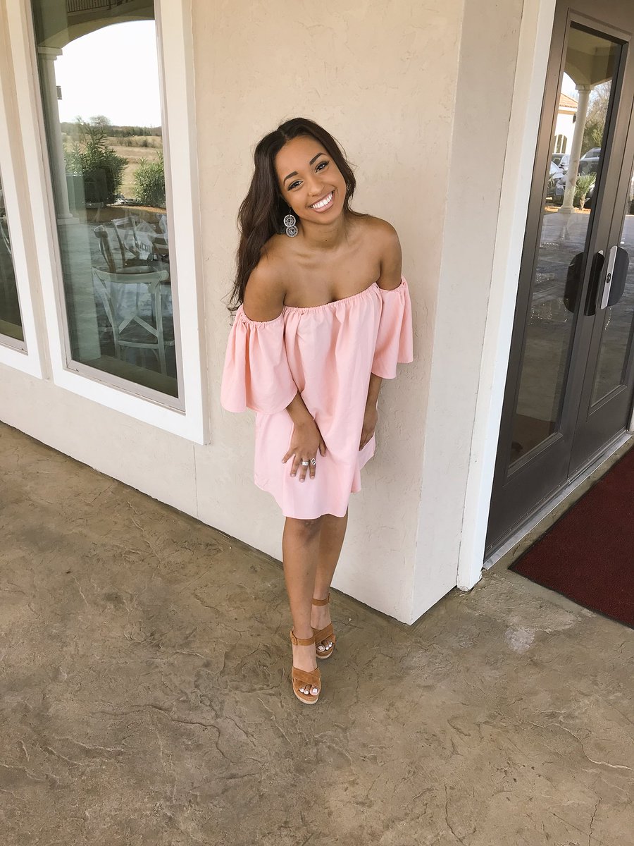 ChristineGashaw's tweet image. Pretty in Pink. 🌸